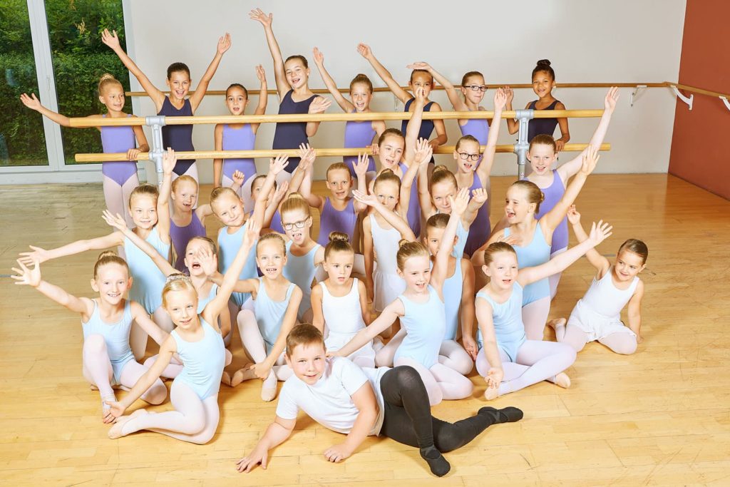 dance-steps-slideshow-gruppe-ballett